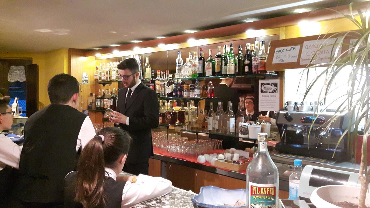 Casa Alpina De Filippi Hotel Macugnaga Kültér fotó
