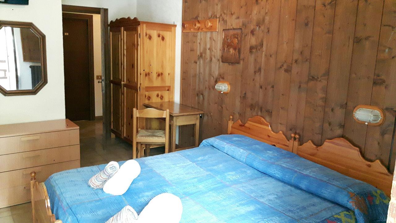 Casa Alpina De Filippi Hotel Macugnaga Kültér fotó