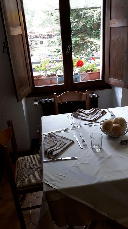 Casa Alpina De Filippi Hotel Macugnaga Kültér fotó
